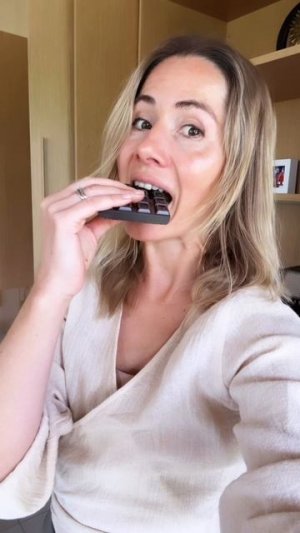 Почему у тебя АКНЕ?