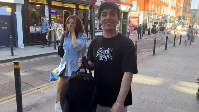 Try not to laugh crazy screams Bushman Prank смотреть онлайн