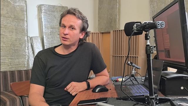 Комната для записи и комната для прослушивания - это разные комнаты!!! смотреть онлайн