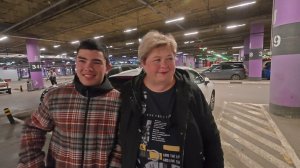 Сигнализация  не давала спать. Пришлось убрать одну курочку. Урожай огурчиков ещё  радует.