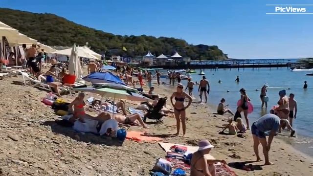 ГЕЛЕНДЖИК Архипо-Осиповка Центральный пляж сегодня 19 сентября 2025. Погода в Геленджике сейчас смотреть онлайн