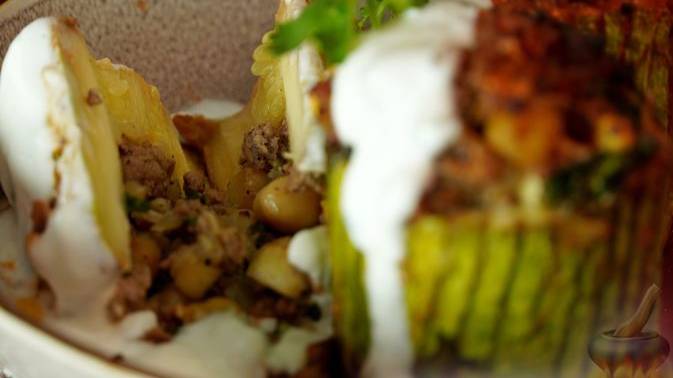 Шихиль махши - идеальная гармония вкусов. КАБАЧКИ, ФАРШИРОВАННЫЕ МЯСОМ И НУТОМ