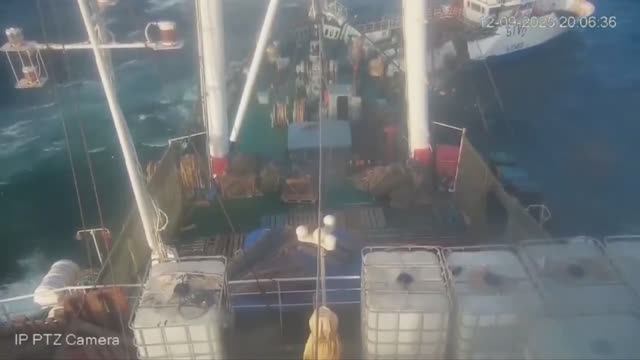 Российский моряк выжил в кораблекрушении у берегов Мавритании