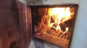 Ремонт  топочной дверцы  и замазка трешин кирпичной  печи  - ( Открыт новый  способ). (1)