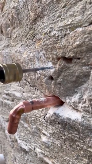 Как установить кран на каменную стену.