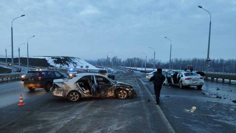 Аварии и ДТП на дорогах ТОРОПЫГИ за рулем смотреть онлайн