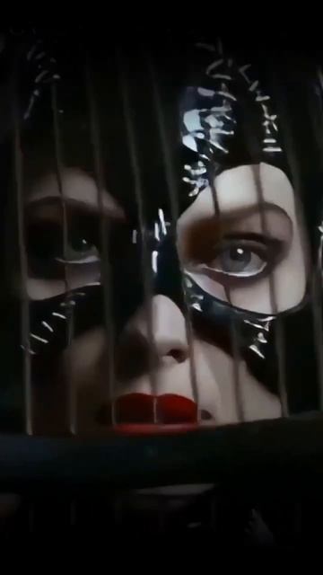 Мишель Пфайффер — Женщина-кошка/Селина Кайл. смотреть онлайн