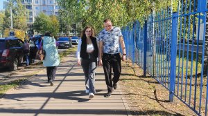 Еду домой ,провожают,топлю печь .