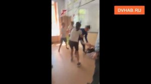 Школьники избили одноклассника на глазах у класса