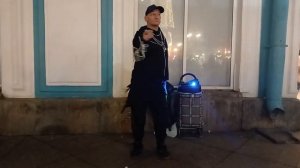 ТАНЦОР МАЙКЛ ЛЕГЕНДА НЕВСКОГО ТАНЦУЕТ НА НЕВСКОМ ПРОСПЕКТЕ