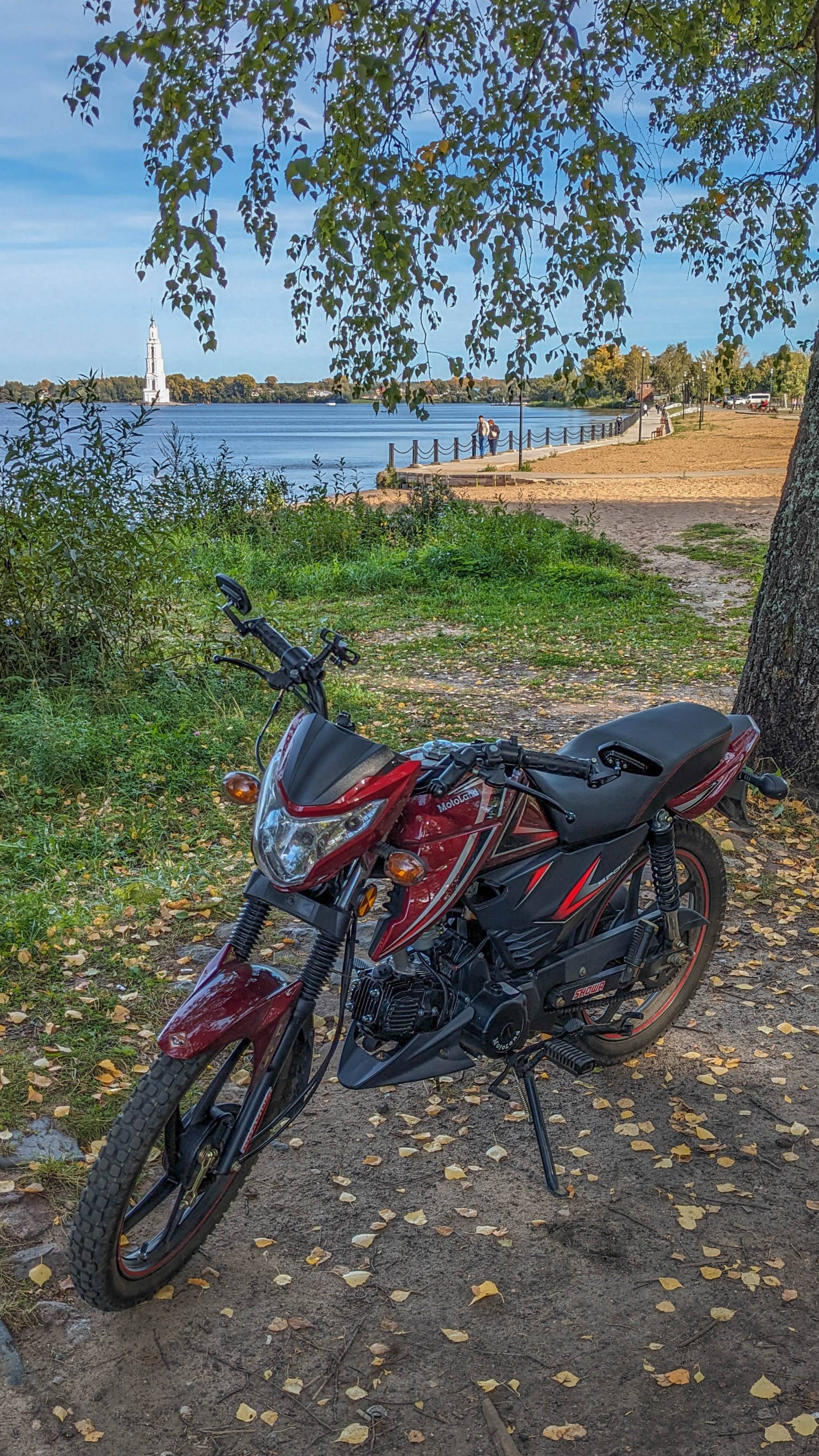 Альфа Будни. Покатушки на мопеде смотреть онлайн