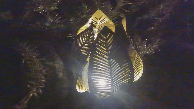 РАСПАКОВКА ИЗ ОЗОНА. ФОНАРИКИ ДЛЯ САДА. смотреть онлайн