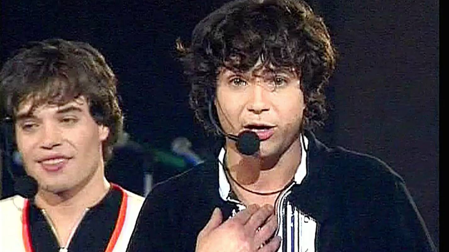 "Не считаете ли вы, что в ваших песнях нет души, а есть только такт?" смотреть онлайн