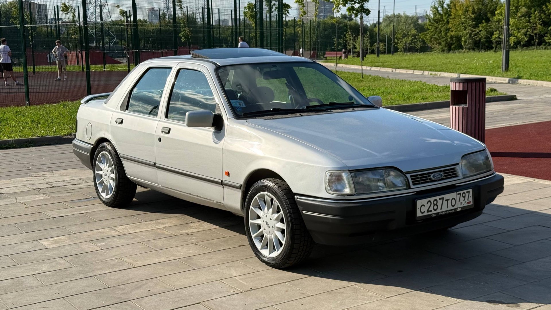 В продаже Ford Sierra 1991 год 1.6 МКПП смотреть онлайн
