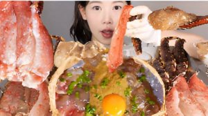 🔥🍲 Мукбанг и Mukbang: ГИГАНТСКИЙ КРАБ 3.2кг! Девушка ест на камеру огромного краба 3.2кг