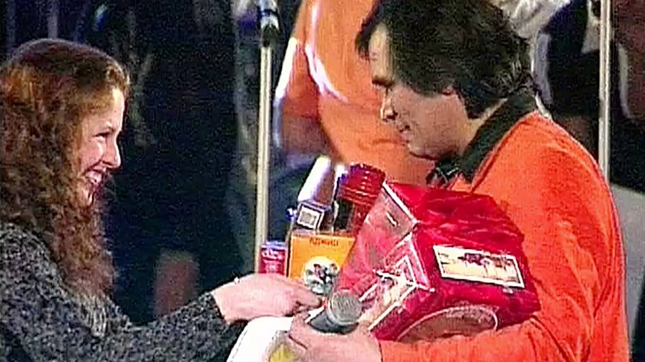 БАРИ АЛИБАСОВА буквально завалили разными подарками, приуроченными к его 50-летию и победе на Музыка смотреть онлайн