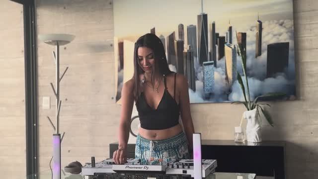 HANAN Organic House Downtempo Mix 2025 bythesün смотреть онлайн