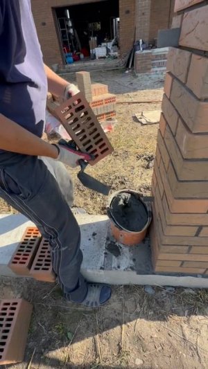 Идеальная кладка кирпичного столба.