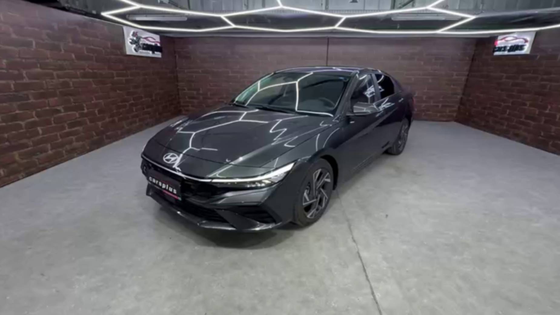 В наличии Hyundai Elantra 👇✅Двигатель 1,5 л. (115 л.с.) бензин✅КПП: Вариатор, 2WD✅2023 год прои смотреть онлайн