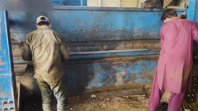 Ремонт рамы грузовика. Пакистан