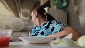 МУКБАНГ/ МАКАРОШКИ С ГУЛЯШОМ/ Я БОЛЬНАЯ