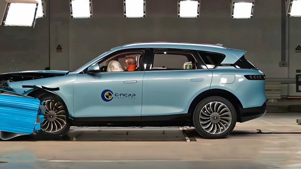 Краш-тест нового Voyah Free от C-NCAP на CarMaps.Ru