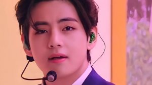 🎤✨ "Тэхён в поисках коллаборации: кто же будет счастливчиком? 🤔🌟"