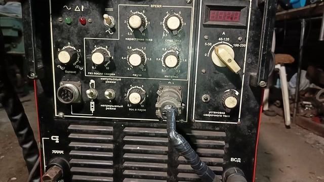 Обзор на сварочный аппарат УДГУ-2510