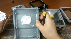 Светодиод на 220 вольт. Ремонт светодиодных прожекторов своими руками