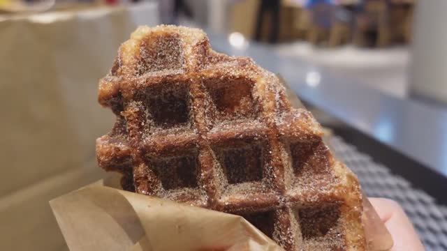 Круассан-вафля корейской уличной еды смотреть онлайн