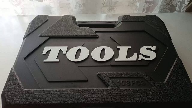 В КЛУБЕ / ПОКУПКИ, ПОДАРОК смотреть онлайн