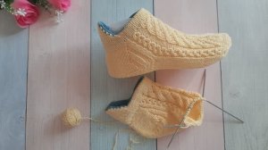 Носки с высоким задником.