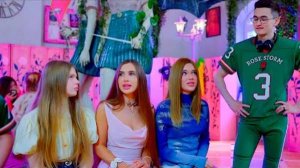 ЧЕРЛИДЕРШИ ПЕРЕШЛИ ВСЕ ГРАНИЦЫ! ДИАНА НА БАЛ БЕЗ ПЛАТЬЯ!