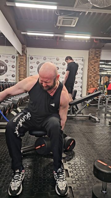 Что мешает сравнить эффект от читинга и чистой техники смотреть онлайн