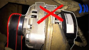 ЗАКЛИНИЛ ГЕНЕРАТОР И НЕ ДАЁТ ЗАВЕСТИ ДВИГАТЕЛЬ. СТАРТЕР ЩЁЛКАЕТ, НО НЕ КРУТИТ.