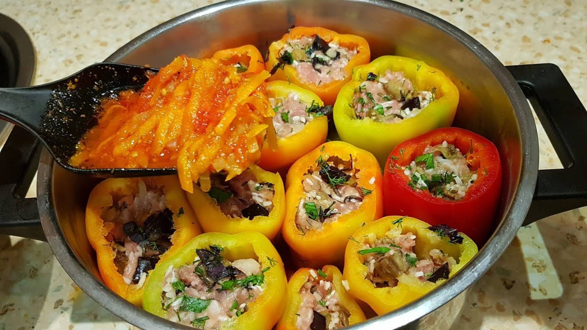 Перец, так перец! Я его не ем, но уж очень удачное сочетание получилось! смотреть онлайн