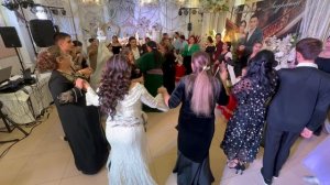 Митя и Лаурита , Виват….