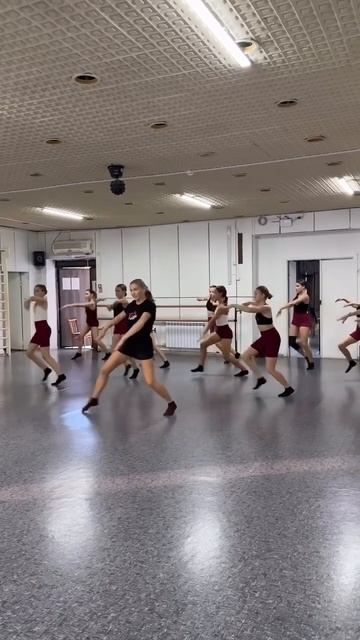 Комбинация Grand battement детей 10-12 лет смотреть онлайн