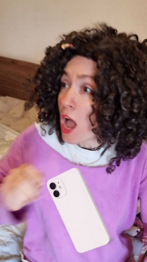 Уронила телефон #скетч #юмор #комедия