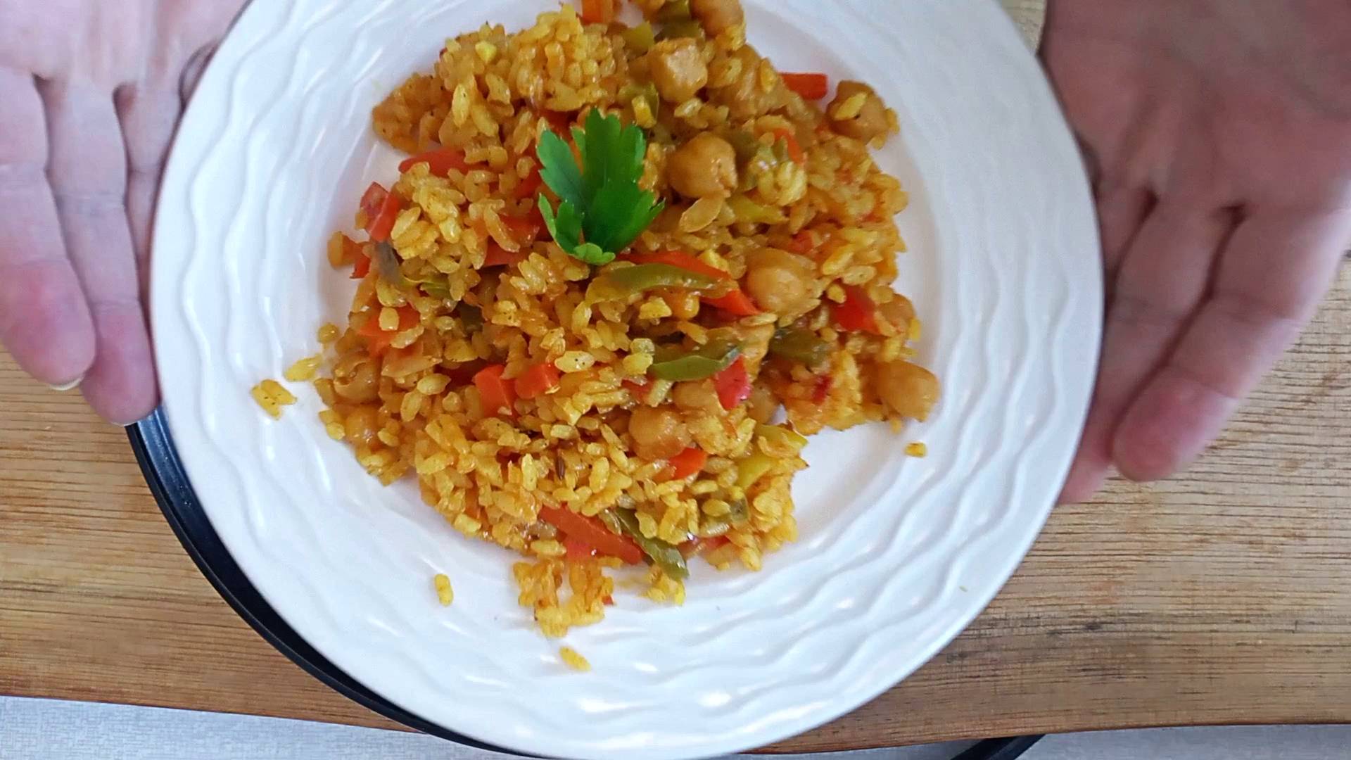 Вкуснейший узбекский плов с нутом Это очень просто смотреть онлайн