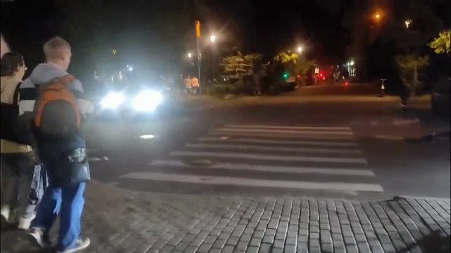 Галерея Аэропорт...Опять витрины Смотреть
