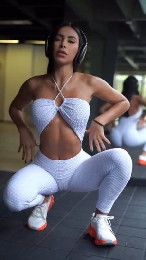 Клип @fitnessqueens