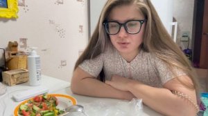 МУКБАНГ ПСИХОВАНАЯ ПРО БЛОГЕРА БАЗАРЮ