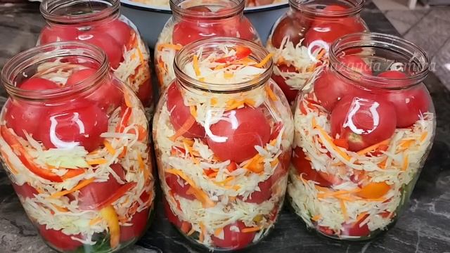 ПРОСТО ЗАЛИВАЮ КИПЯТКОМ. Закрываю по 50 банок! Невероятно вкусный рецепт с ПОМИДОРАМИ и с Капустой! смотреть онлайн