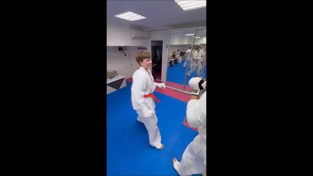 Взрослая группа растёт. смотреть онлайн