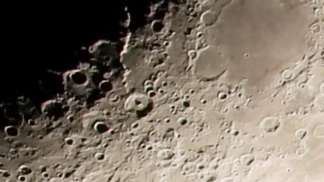 Луна весной. Забытое видео. Но Луна прекрасна всегда чтобы не говорили пессимисты смотреть онлайн