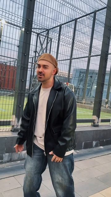 Саша Санта - Под дождем смотреть онлайн