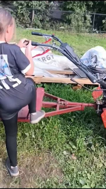 мотоблок для девчёнки