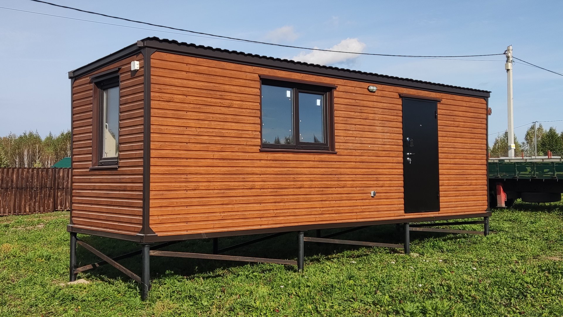 Дачный домик Люкс вагончик бытовка блок контейнер металлический с санузлом 8 метровая