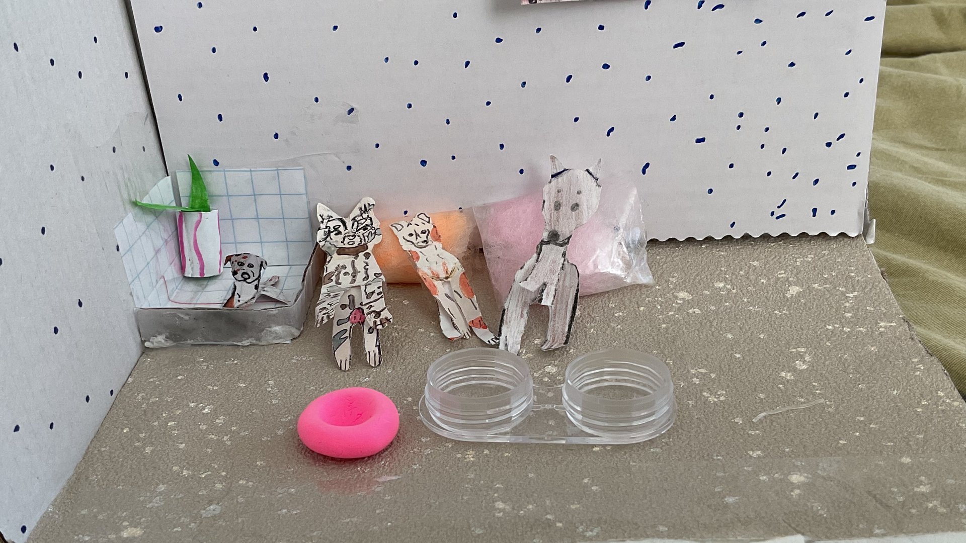 Бумажные собаки